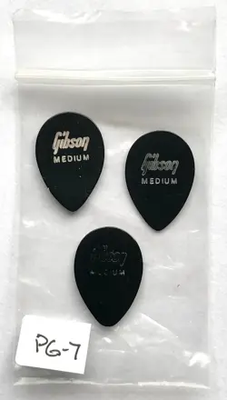 PICK MIX 3 VINTAGE GIBSON PICKS (MEDIUM) PG-7