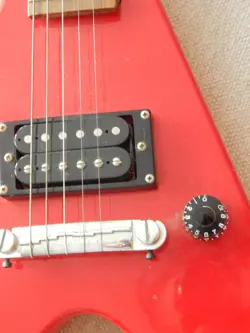 VINTAGE MAESTRO BY GIBSON FLYING V ROADIE MINI PRACTICE ELECTRIC GUITAR