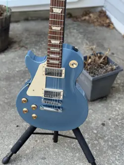 GIBSON LES PAUL STUDIO 2012 PELHAM BLUE LEFT HANDED