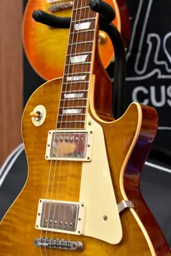 GIBSON CUSTOM SHOP 1958 LES PAUL STD LIGHT FIGURED HISTORIC SELECT GUITAR