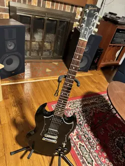 GIBSON SG STANDARD ELECTRIC GUITAR W/ CASE