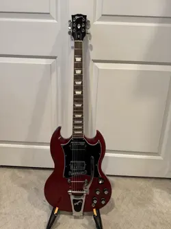GIBSON SG STANDARD WITH BIGSBY VIBRATO - 2022 - HERITAGE CHERRY