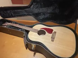 GIBSON G45 STUDIO ACOUSTIC GUITAR - NO HOLES - USED GREAT CONDITION