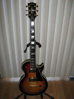 VINTAGE SUNBURST FINISH