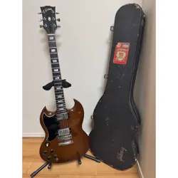1974-1975 WALNUT
