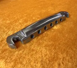 TAILPIECE 1950S LES