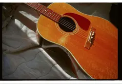 GIBSON ACOUSTIC GUITAR MADE BY J15 2019 NO.MG1089