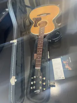 ACOUSTIC GUITAR GIBSON NO.MG2666