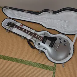 GIBSON LES PAUL STUDIO SILVER NO.MG2137