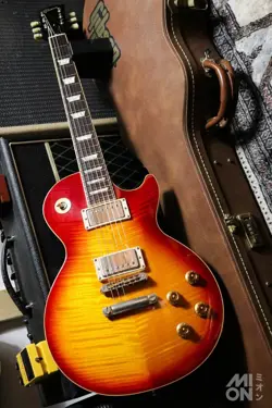 GIBSON LES PAUL STANDARD PLUS HERITAGE CHERRY SUNBURST 2002 ELECTRIC GUITAR