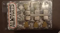 PACKAGE NEVER OPENED