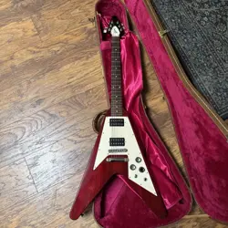 2001 GIBSON FLYING V  67’ REISSUE W/ ORIG CASE CHERRY RED 🍒