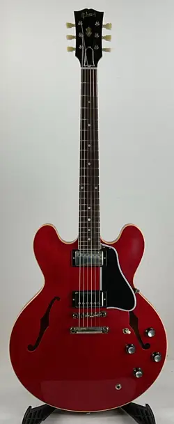 GUITAR TWISTED