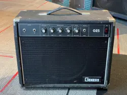 GIBSON GENESIS G25 SOLID STATE GUITAR AMP - 80'S