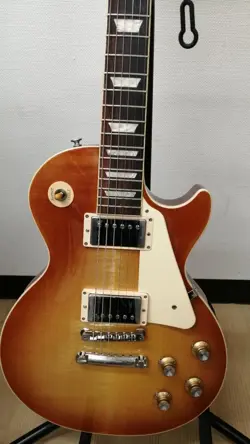 GIBSON LES PAUL STANDARD 60S SUNBURST ELECTRIC GUITAR W/HARD CASE USED PRODUCT