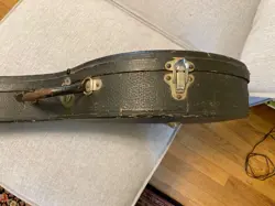 MODEL MANDOLIN