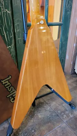 IN ANTIQUE NATURAL