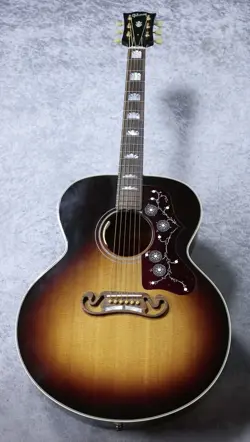 GIBSON J-150 NOEL GALLAGHER  FROM JAPAN