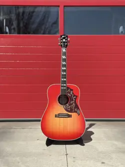 GIBSON HUMMINGBIRD STANDARD