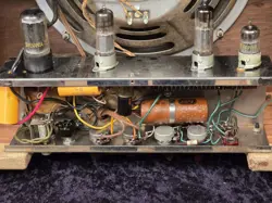 TREMOLO GUITAR