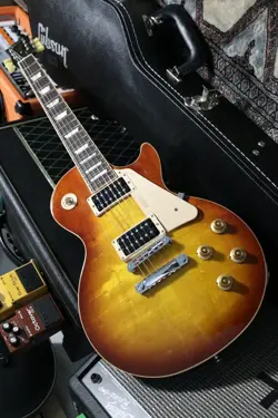 GIBSON LES PAUL TRADITIONAL 1960 LIMITED EDITION TEA BURST 2011 ELECTRIC GUITAR