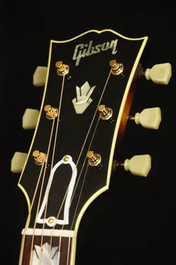 NEW GIBSON SJ-200