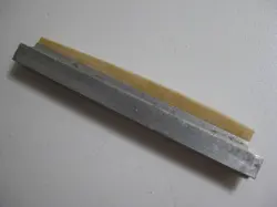 ORIGINAL VINTAGE GIBSON ACOUSTIC GUITAR BRIDGE SADDLE PART FOR PROJECT UPGRADE