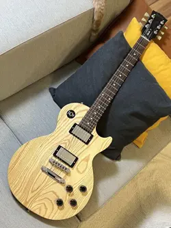 GIBSON LES PAUL STUDIO SWAMP ASH