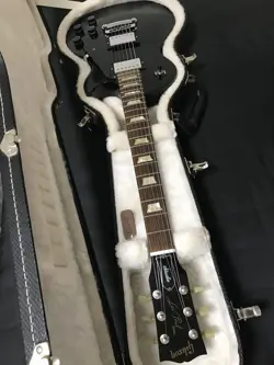 LIMITED TIME LISTING GIBSON LES PAUL STUDIO