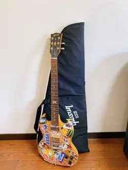 GIBSON SG ELECTRIC GUITAR USED WITH STRINGS, PRE-OWNED, GOOD CONDITION