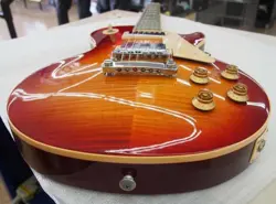 GIBSON LESPAUL TRADITIONL