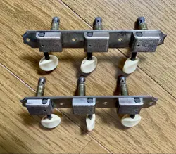 PEG BRASS CRUSON