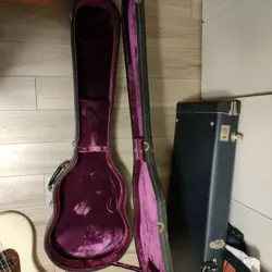 BASS GUITAR FROM