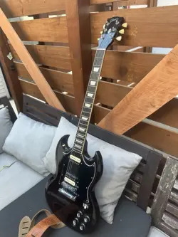 GIBSON SG GUITAR!! PLAYS GREAT!!