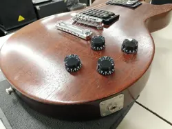 BROWN MAHOGANY USED