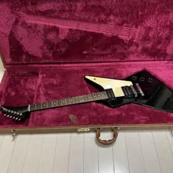 GIBSON EXPLORER 76 EB ELECTRIC GUITAR - USED, GOOD CONDITION, QUALITY SOUND