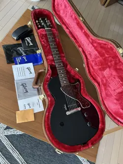 GIBSON LES PAUL JUNIOR 2021 ELECTRIC GUITAR WITH HARD CASE - USED