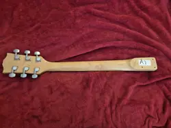 NECK 24.75