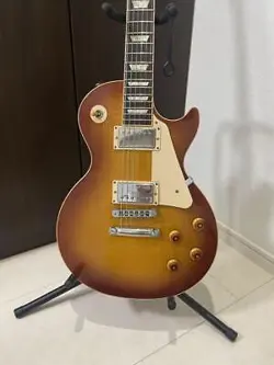 GIBSON LESPAUL AS POSSIBLE