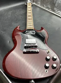 USED 2021 GIBSON SG STANDARD 6-STRING ELECTRIC GUITAR - CHERRY RED - MADE IN USA