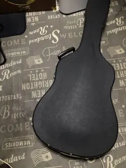 ACOUSTIC GUITAR 1990S