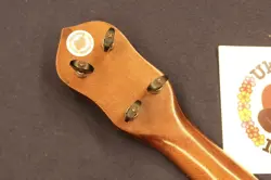 UKULELE