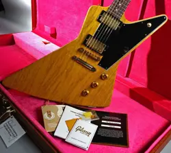 EXPLORER REISSUE BLACK