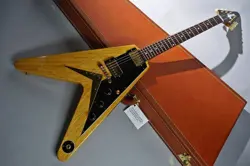 GIBSON CUSTOM SHOP 1958 KORINA FLYING V REISSUE BLACK PICKGUARD ELECTRIC GUITAR