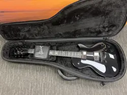 GIBSON LES PAUL STUDIO DARK LIMITED-EDITION ELECTRIC GUITAR W/ GIG BAG