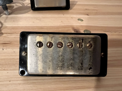 POTS KNOBS.