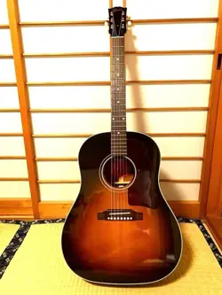 GIBSON 1960S J-45 CUSTOM SHOP ACOUSTIC GUITAR FROM JAPAN