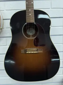GIBSON J-45 SUNBURST (B06002607)