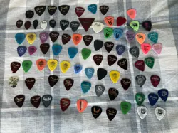 VINTAGE GUITAR PICKS COLLECTION FENDER GIBSON D’ANDREA DUNLOP