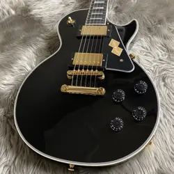 CUSTOM UP